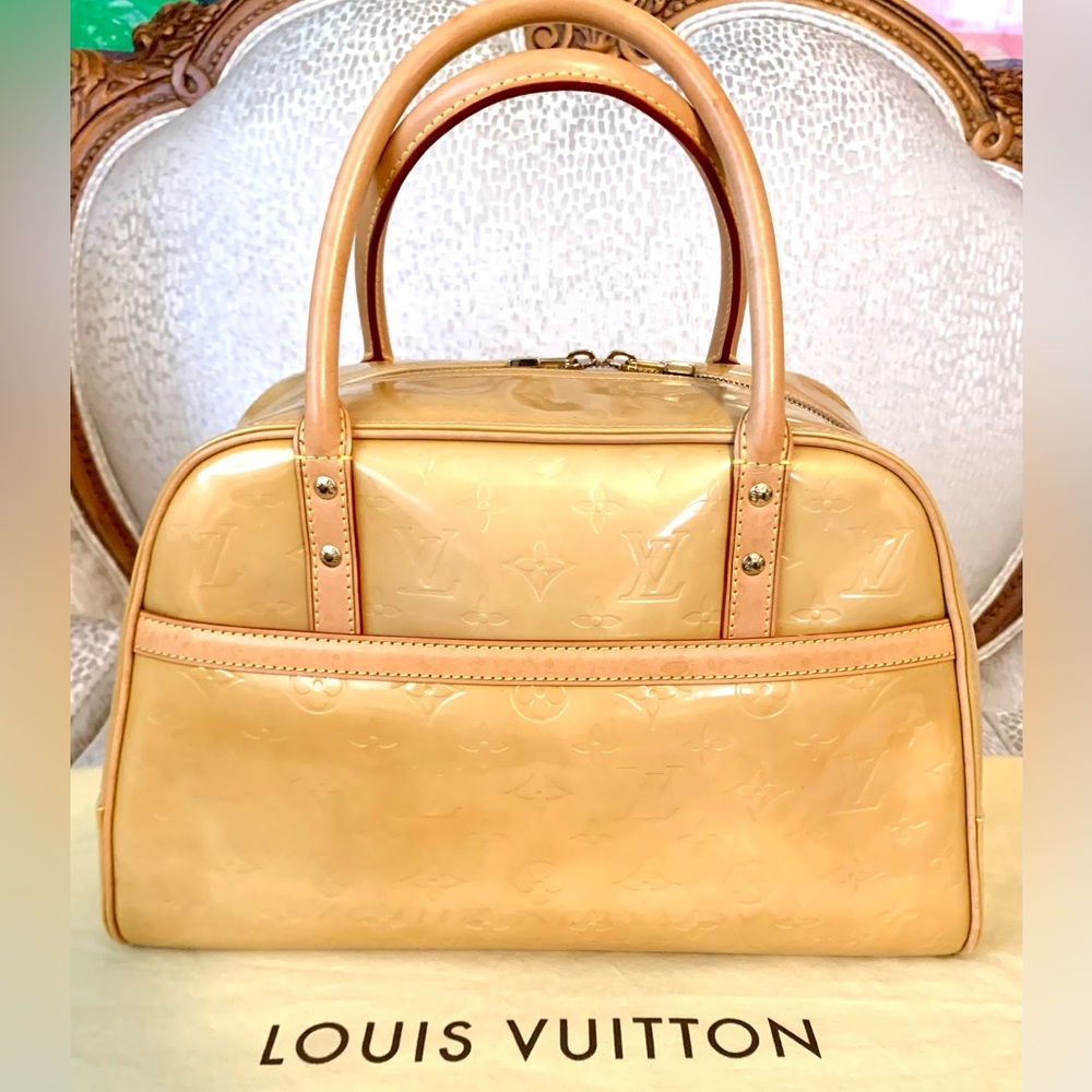 LOUIS VUITTON TOMPKINS SQUARE VERNIS Bag- Excellent Condition